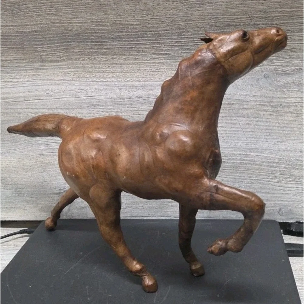 HORSE LEATHER WRAPPED 14 X12 GLASS EYES  EARS Leather.  Bshelf